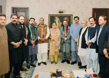 سابق وزیراعظم آزادکشمیر سردار تنویر الیاس پیپلزپارٹی میں شامل ہوگئے