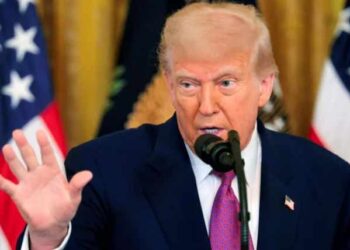 امریکی صدر ڈونلڈ ٹرمپ کا ایران میں نظام حکومت کی تبدیلی کا مطالبہ