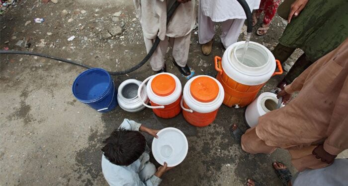 پاکستان کا وہ علاقہ جو گزشتہ ایک صدی سے پینے کے پانی سے محروم ہے