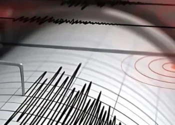 کراچی میں زلزلے کے جھٹکے، علاقہ مکینوں میں خوف و ہراس