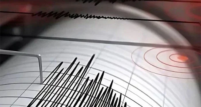 کراچی میں زلزلے کے جھٹکے، علاقہ مکینوں میں خوف و ہراس