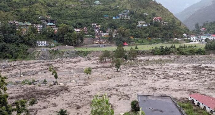 ہماچل پردیش میں کلاؤڈ برسٹ سے سیلابی صورتحال، 2 افراد ہلاک اور متعدد لاپتا