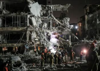 ایران کا بھرپور جواب: اسرائیل دھماکوں سے گونج اٹھا، 7 ہلاک، متعدد عمارتیں تباہ