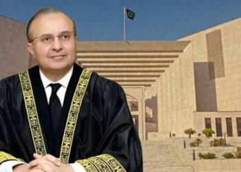 جسٹس منصور علی شاہ نے قائم مقام چیف جسٹس پاکستان کے عہدے کا حلف اٹھا لیا