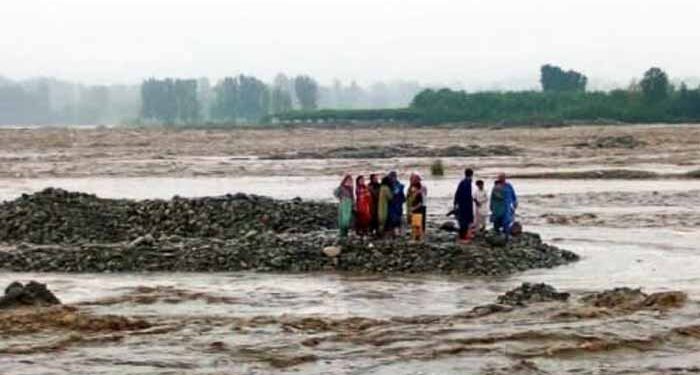 ’مقامی نالوں کے پانی سے دریا میں بہاؤ بڑھا‘، سانحہ سوات پر شواہد انکوائری کمیٹی کو جمع