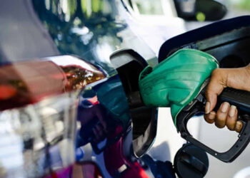 پیٹرول اور ڈیزل کی قیمتوں میں کل سے اضافے کا امکان