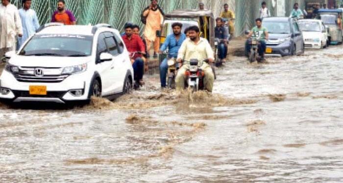 پنجاب: بارشوں کا چوتھا سلسلہ 25 جولائی تک جاری رہنے کا امکان، 4 شہروں میں اربن فلڈنگ کا خدشہ