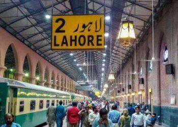 وزیر اعظم کل پاک بزنس ایکسپریس کی افتتاحی تقریب میں شرکت کریں گے