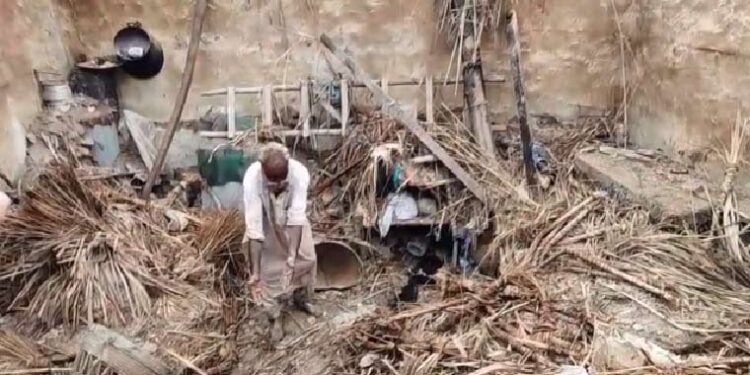 لکی مروت: بارش کے باعث مکان کی چھت گر گئی، 3 افراد جاں بحق