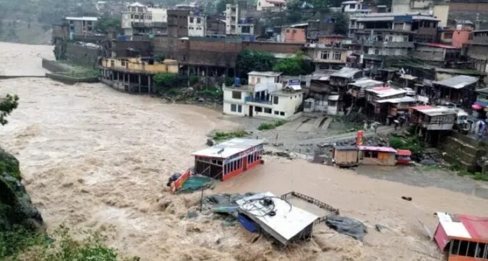 پنجاب اور کے پی میں ممکنہ بارشوں، لینڈ سلائیڈنگ سے متعلق الرٹ جاری