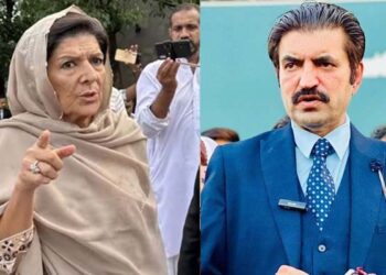 شیر افضل مروت کے علیمہ خان سمیت دیگر پارٹی رہنماؤں پر الزامات