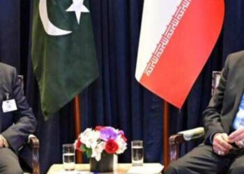 وزیراعظم شہباز شریف اور ایرانی صدر مسعود پزشکیان کی ملاقات، دو طرفہ تعاون پر اطمینان کا اظہار