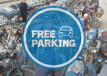 کراچی: 32 مرکزی شاہراہوں سے پارکنگ فیس مکمل طور پر ختم