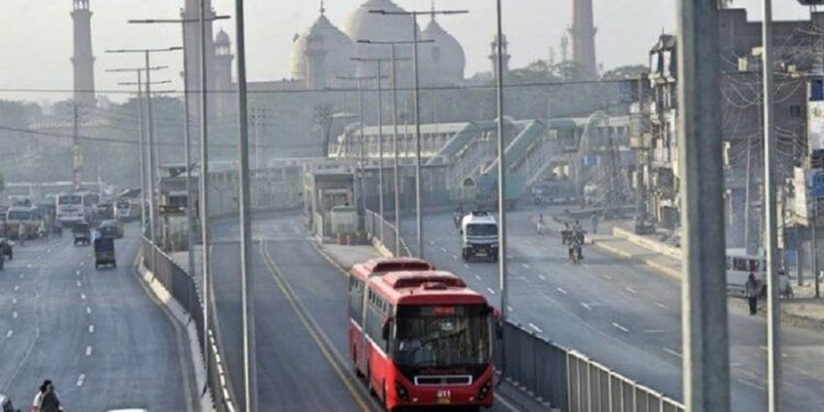 لاہور میٹرو بس کے کروڑوں روپے کے جنگلے اور دیگر سامان چوری