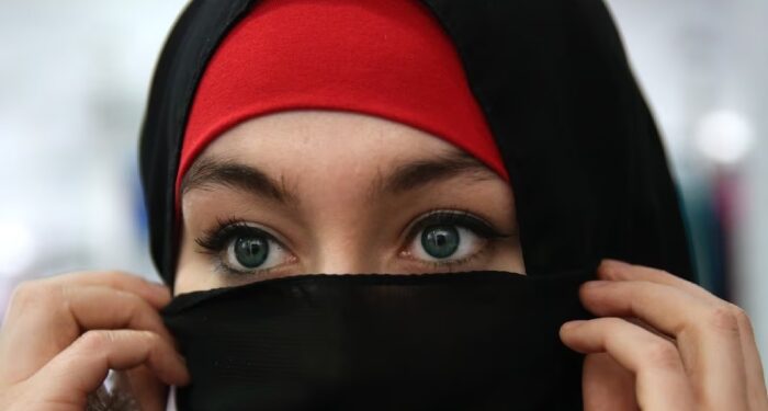 قازقستان میں عوامی مقامات پر ‘نقاب’ کرنے پر پابندی عائد