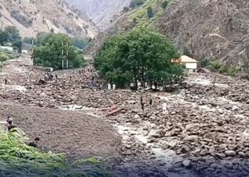 گلگت بلتستان میں کلاؤڈ برسٹ سے تباہی، درجنوں مکانات تباہ، 30 سیاح لاپتہ