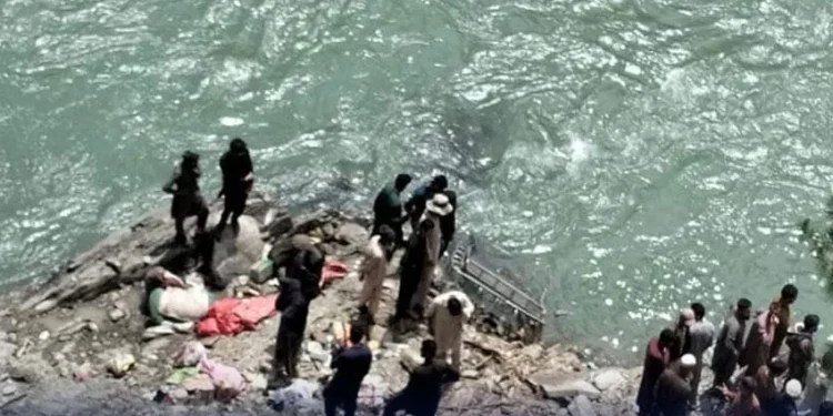 سانحہ سوات سے متعلق صوبائی انسپکشن ٹیم کی تحقیقات جاری، معطل  6 افسران کا بیان  قلمبند