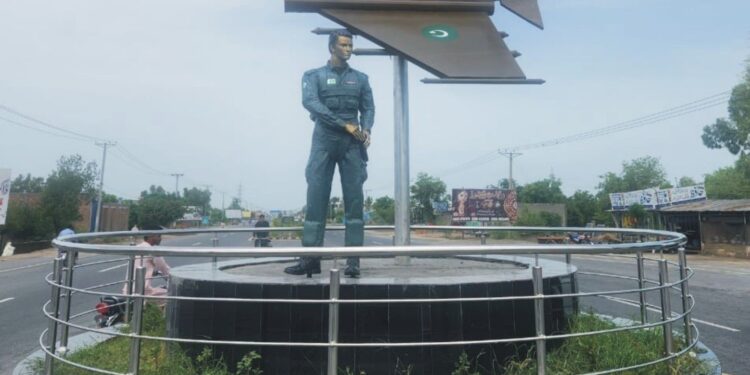 لیہ:آپریشن بنیان مرصوص کے ہیروز کو خراجِ تحسین پیش کرنے میں ضلع لیہ کی صوبہ پنجاب میں سبقت