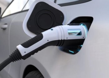 ہزاروں سرمایہ کاروں اور کمپنیوں کی ای وی چارجنگ اسٹیشن لگانے میں دلچسپی