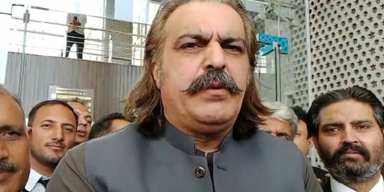 احتجاج کیس: گنڈاپور کا اشتہاری کا سٹیٹس برقرار، گرفتاری کا حکم