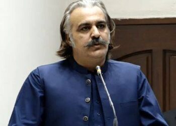 آئینی طریقے سے حکومت گرا دی تو سیاست چھوڑ دوں گا:وزیراعلیٰ خیبرپختونخوا