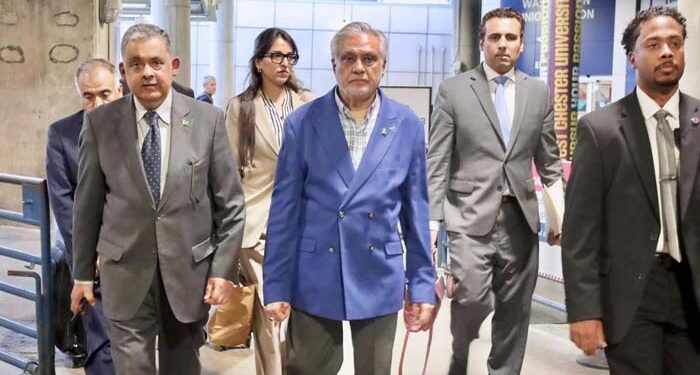 نائب وزیراعظم اسحاق ڈار واشنگٹن پہنچ گئے، آج امریکی وزیر خارجہ سے ملاقات طے