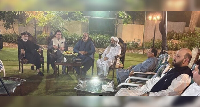 پختونخوا حکومت اور اپوزیشن کے درمیان بلامقابلہ سینیٹ انتخاب پر معاہدہ ہوگیا