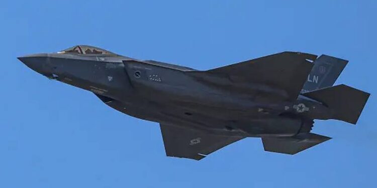 برطانوی عدالت نے اسرائیل کو جنگی طیاروں کے پرزوں کی برآمد کو قانونی قرار دےدیا