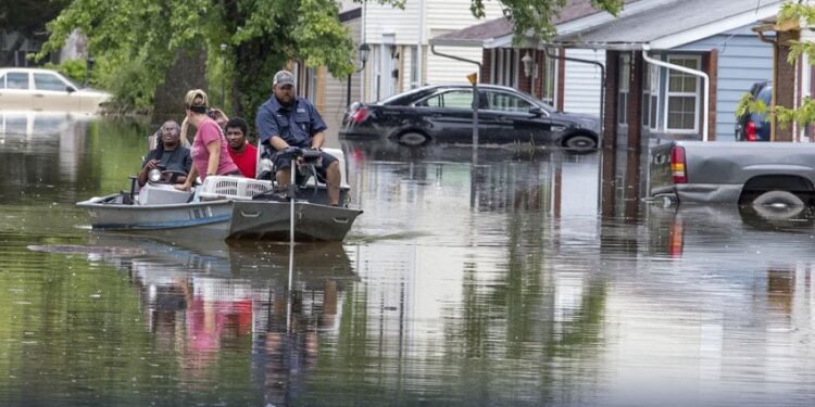 امریکی ریاست ٹیکساس میں شدید بارشیں اور سیلاب، 50 افراد ہلاک