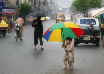 ملک بھر میں 5 جولائی تک وقفے وقفے سے بارشوں کی پیشگوئی