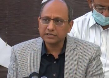 کراچی کی مخدوش عمارتیں گرانے کیلئے فوری وسائل دستیاب نہیں، وزیر بلدیات سندھ