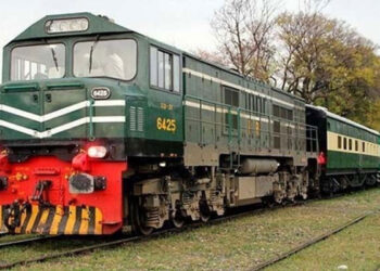 پاکستان ریلویز نے مسافر ٹرینوں کے کرایوں میں اضافہ کر دیا