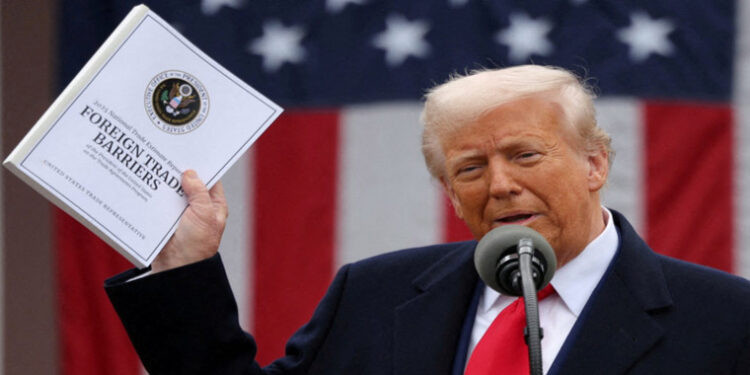 ٹرمپ کی برکس کے حامی ممالک کو 10 فیصد اضافی ٹیکس لگانے کی دھمکی