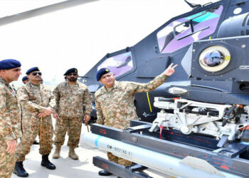 پاک فوج کی جنگی قوت میں جدید ہیلی کاپٹر کا اضافہ، ہر وقت نشانہ بنانے کی صلاحیت