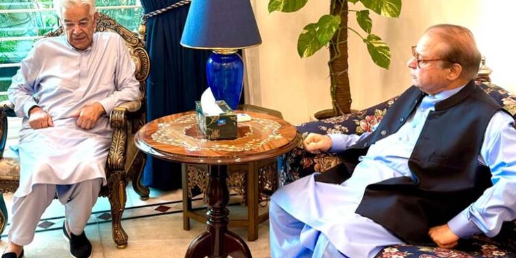 نواز شریف سے وزیر دفاع خواجہ آصف کی اہم ملاقات