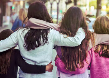 سائنسدانوں نے بچوں میں 8 سے 9 سال کی عمر میں بلوغت کی وجہ بننے والےکیمیکل کا سراغ لگالیا