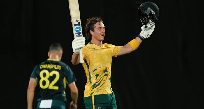 نوجوان بیٹر بریوس نے ٹی ٹوئنٹی میں جنوبی افریقا کیلئے نئی تاریخ رقم کر دی