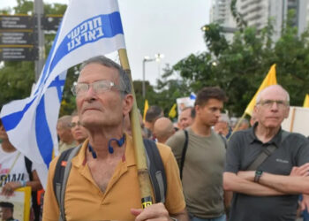 ‘جنگ روکی جانی چاہیے’ اساتذہ، دانشوروں کے بعد اسرائیلی پائلٹوں کا غزہ جنگ بندی کا مطالبہ