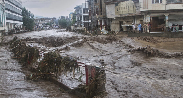 پختونخوا، آزاد کشمیر اور گلگت بلتستان میں طوفانی بارشوں اور سیلابی ریلوں نے تباہی مچا دی، 250 سے زائد افراد جاں بحق