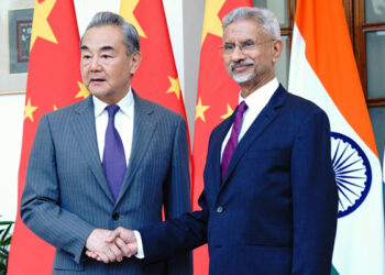 چین اور بھارت ایک دوسرے کو شراکت دار سمجھیں، دشمن یا خطرہ نہیں’: چینی وزیر خارجہ