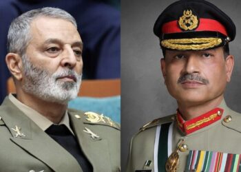 فیلڈ مارشل عاصم منیر سے ایرانی فوج کے سربراہ کا رابطہ، مشترکہ سرحدوں کو محفوظ بنانے پر اتفاق