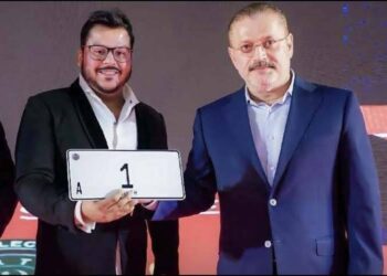 چند ماہ قبل 10 کروڑ روپے میں گاڑی کا نمبر A-1خریدنے والے مزمل کریم پراچہ زندگی کی بازی ہار گئے