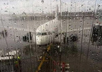 کراچی میں بارش: فضائی آپریشن متاثر، 5 پروازیں لینڈ نہ کرسکیں، متبادل ائیرپورٹس پر موڑا گیا