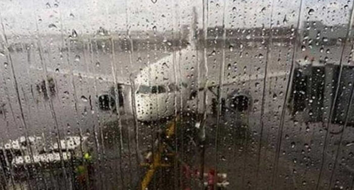 کراچی میں بارش: فضائی آپریشن متاثر، 5 پروازیں لینڈ نہ کرسکیں، متبادل ائیرپورٹس پر موڑا گیا