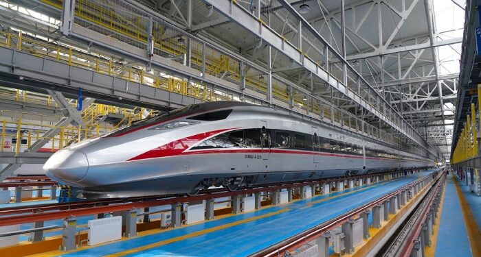 پاکستان ریلوے کا کراچی سے لاہور بلٹ ٹرین چلانے کا منصوبہ، ٹرین کی رفتار کیا ہوگی؟