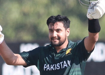 خاتون سے مبینہ زیادتی کا الزام، پاکستانی کرکٹر حیدر علی مانچسٹر میں گرفتاری کے بعد ضمانت پر رہا