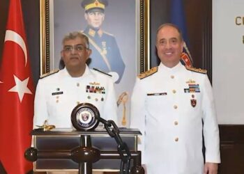 پاک بحریہ کے سربراہ ایڈمرل نوید اشرف کو ترکیہ میں اعلیٰ عسکری اعزاز "لیجن آف میرٹ "سے نوازا گیا