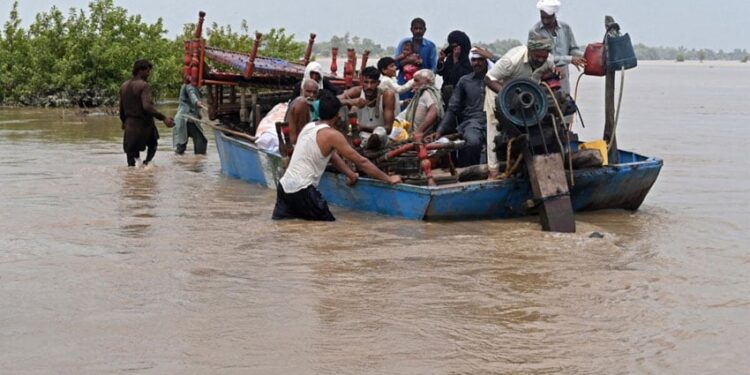 پنجاب میں تباہ کن سیلاب، 28 افراد جاں بحق، لاکھوں متاثر