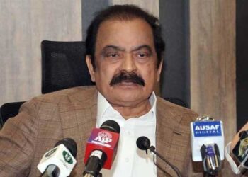 پی ٹی آئی والے خود کہتے تھے ثبوت دکھائیں اور سزا دیں: رانا ثنااللہ