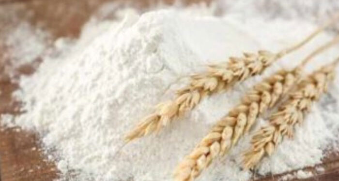 کراچی کے شہری ملک بھر میں سب سے مہنگا آٹا اور چینی خریدنے پر مجبور